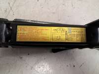 купить Домкрат на Hyundai Solaris I (RB)