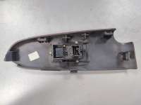 купить Кнопки стеклоподьемника на Acura MDX (YD1)