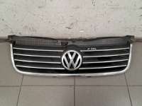 купить Решетка радиатора на Volkswagen Passat B5+ (3B, GP)
