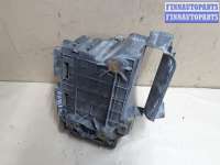 купить Кронштейн аккумулятора на Renault Laguna II