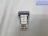 купить Кнопка обогрева заднего стекла на Nissan Primera (P11)