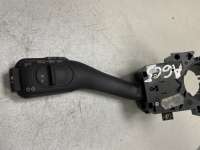 купить Переключатель поворотов на Audi A6 (C5)