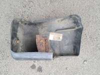 купить Клык (часть) бампера на Mitsubishi Pajero I