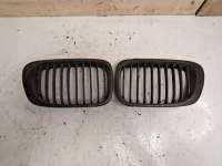 купить Решетка радиатора на BMW 3 (E46)