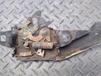 купить Замок капота на Opel Frontera A