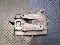 купить Кронштейн (площадка) аккумулятора (АКБ) на Ford Escape