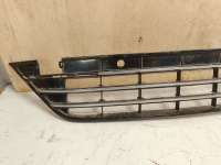 купить Решетка (заглушка) бампера на Volkswagen Touareg II (7P)