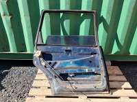 купить Дверь боковая на Volkswagen Passat B3 (35i)