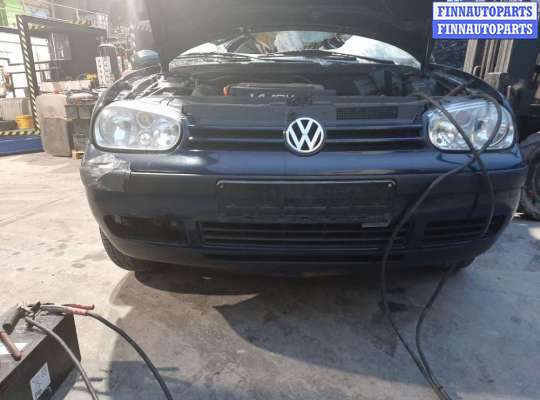 решетка (заглушка) в бампер центральная VG1166701 на Volkswagen Golf 4 (1997 - 2004)