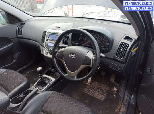 купить петля двери передней правой на Hyundai i30 1 (2007 - 2012)