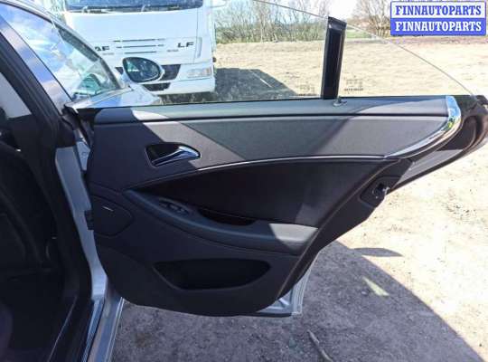 купить петля двери передней правой на Mercedes CLS - Class (W219) (2004 - 2010)