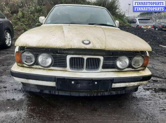 Корпус воздушного фильтра на BMW 5 (E34)