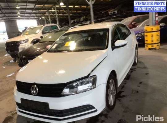 купить шторка (полка) багажника на Volkswagen Jetta 6 (2010 - 2018)