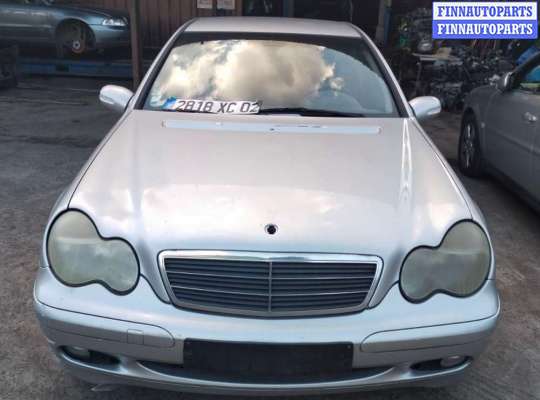 купить петля двери передней левой на Mercedes C - Class (W203) (2000 - 2008)