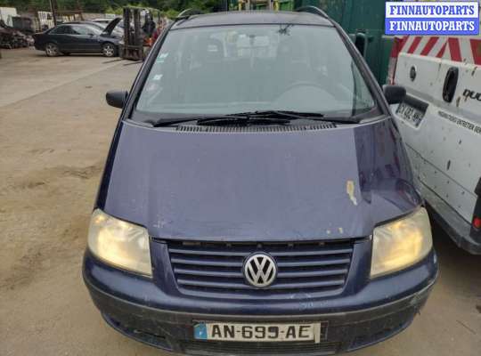 фонарь дополнительный тормозной (стоп-сигнал) STH7840 на Volkswagen Sharan 1 (1995 - 2010)