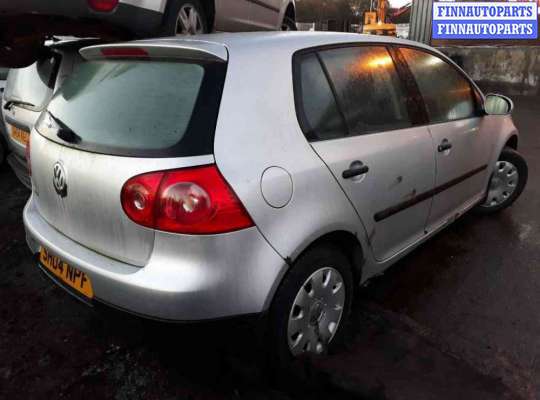 Подрулевой переключатель на Volkswagen Golf V (1K)