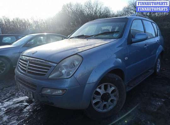 Петля крышки багажника на SsangYong Rexton I (Y200)