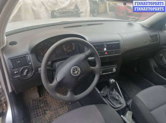 стойка амортизатора переднего правого (макферсон) VG1752357 на Volkswagen Golf 4 (1997 - 2004)