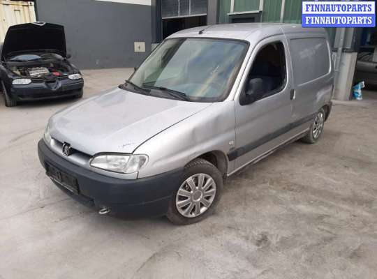 накладка декоративная на торпедо PG688111 на Peugeot Partner 1 (1996 - 2008)