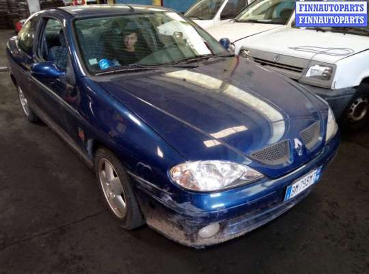 стекло кузовное заднее правое RN749524 на Renault Megane 1 (1995 - 2003)