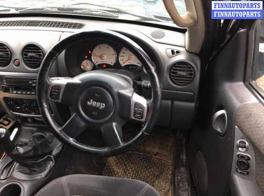 купить накладка декоративная (молдинг) крыла заднего левого на Jeep Cherokee 3 (2001 - 2007)