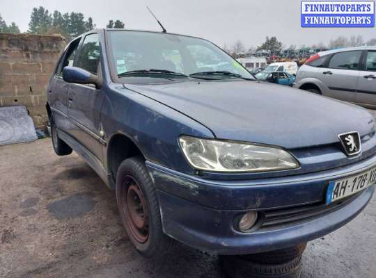 купить дверь передняя правая на Peugeot 306 (1993 - 2003)