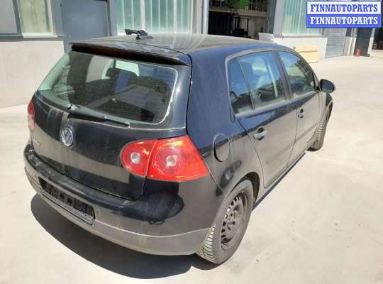 купить фонарь крышки багажника левый на Volkswagen Golf 5 (2003 - 2008)