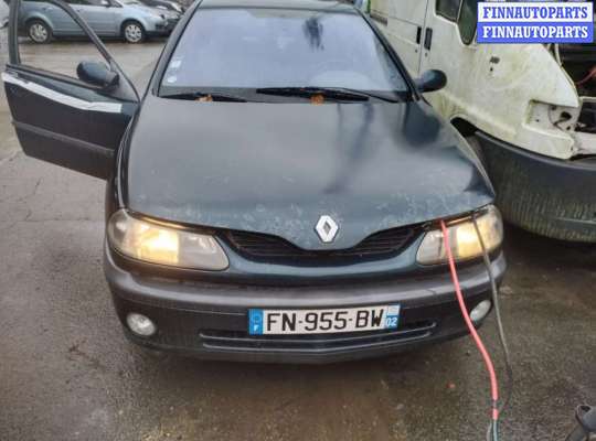 Поводок дворника на Renault Laguna I 