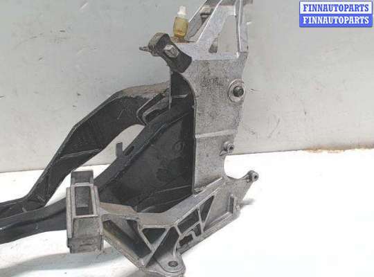 Педальный узел (педаль) на Audi A4 (8D, B5)