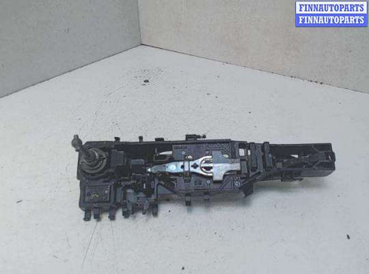купить Ручка боковой двери наружная на Mazda Premacy (1999 - 2005)