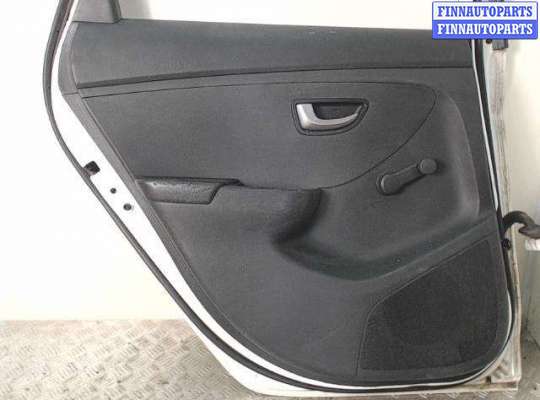 купить Обшивка боковой двери на Hyundai i30 GD (2012 - 2017)
