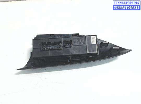 купить Блок кнопок стеклоподъемников на Nissan Juke (2010-2019)