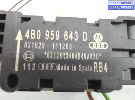 купить Датчик удара на Audi A3 (8PA) (2004 - 2013)