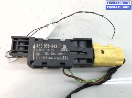 купить Датчик удара на Audi A3 (8PA) (2004 - 2013)