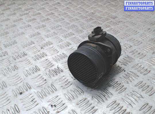 Датчик расхода воздуха (ДМРВ) на Volkswagen Golf VI (5K)