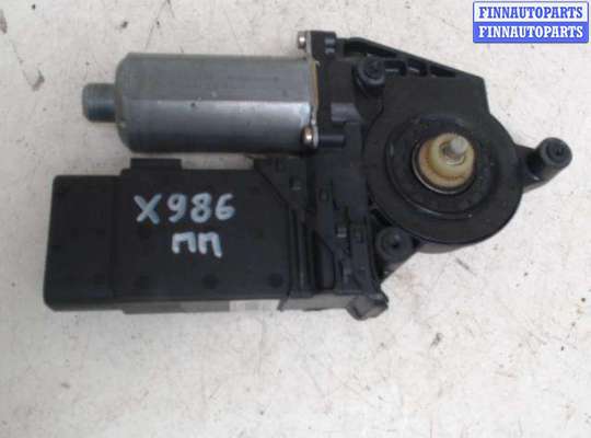 купить Двигатель стеклоподъемника на Volkswagen Passat 5 (1996 - 2000)