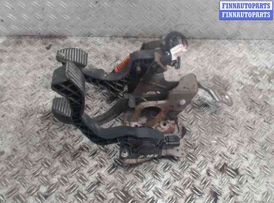 Педальный узел (педаль) на Peugeot 307