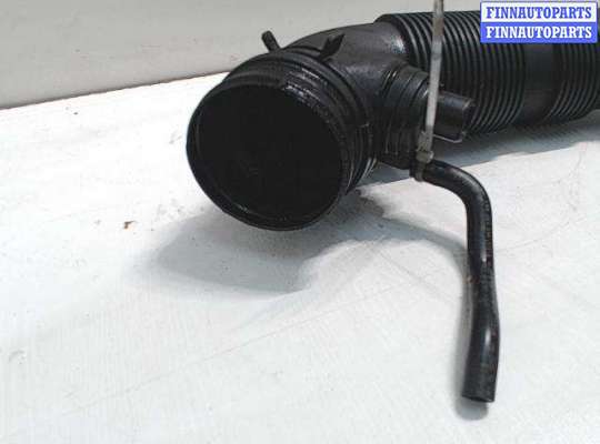 купить Патрубок интеркулера на Skoda Octavia A5 (2004 - 2012)