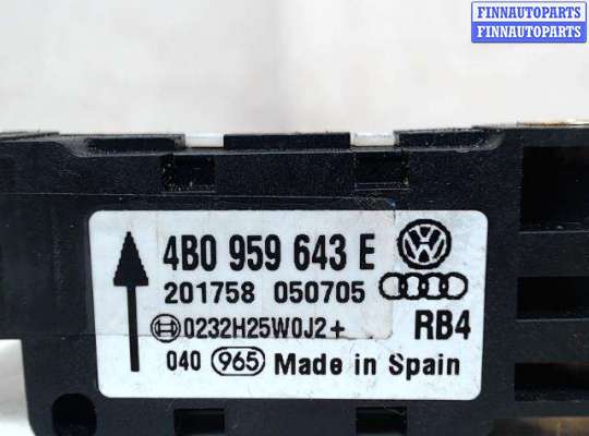 купить Датчик удара на Volkswagen Touareg I (2000 - 2010)