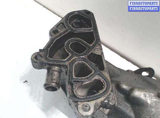 Корпус масляного фильтра на Peugeot 307