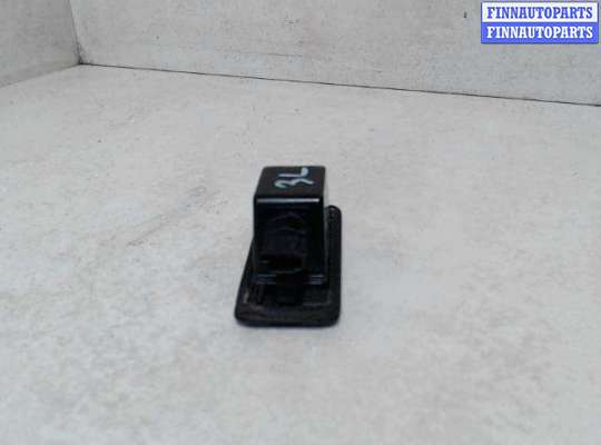 Подсветка номера OP2411054 на Opel Zafira C (2011 - 2025)