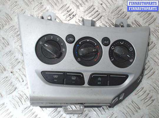 Блок управления печкой на Ford Focus III