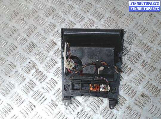 купить Пепельница на Volkswagen Golf 5 (2004 - 2009)