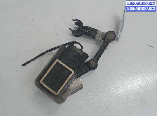 купить Датчик положения кузова на Skoda Octavia A5 (2004 - 2012)