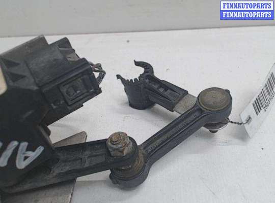 купить Датчик положения кузова на Skoda Octavia A5 (2004 - 2012)