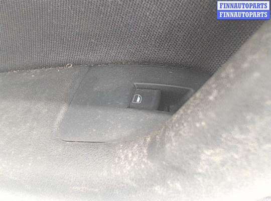 купить Блок кнопок стеклоподъемников на Audi A3 (8PA) (2004 - 2013)