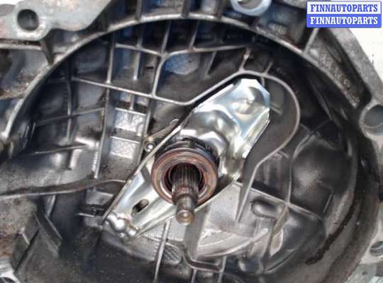 купить Вилка выжимного подшипника на Volkswagen Passat 5 (1996 - 2000)