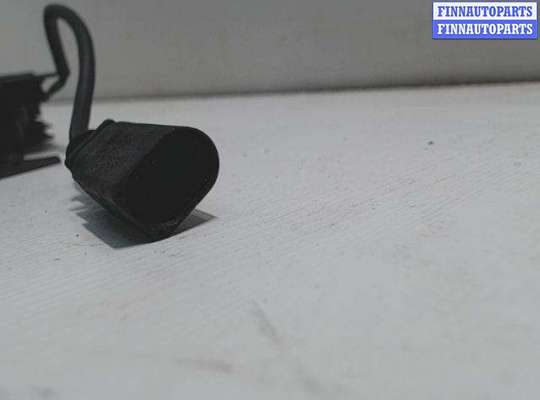 купить Замок капота на Skoda Yeti (2009-2018)