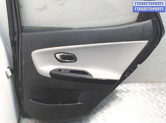 купить Обшивка боковой двери на KIA Ceed (2012-2018)