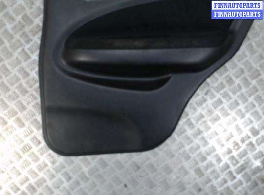 купить Обшивка боковой двери на Honda HRV